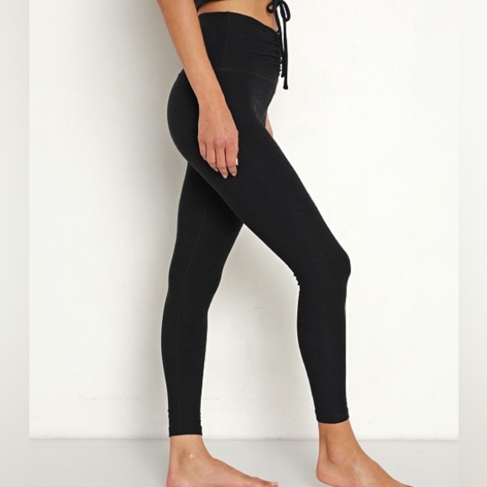 Beyond Yoga Spacedye Centered Midi Legging Darkest Knight NWT - Picture 12 of 13
